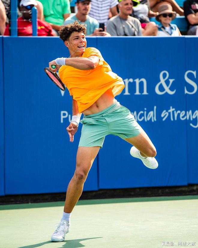 走出困境的 走出困境的